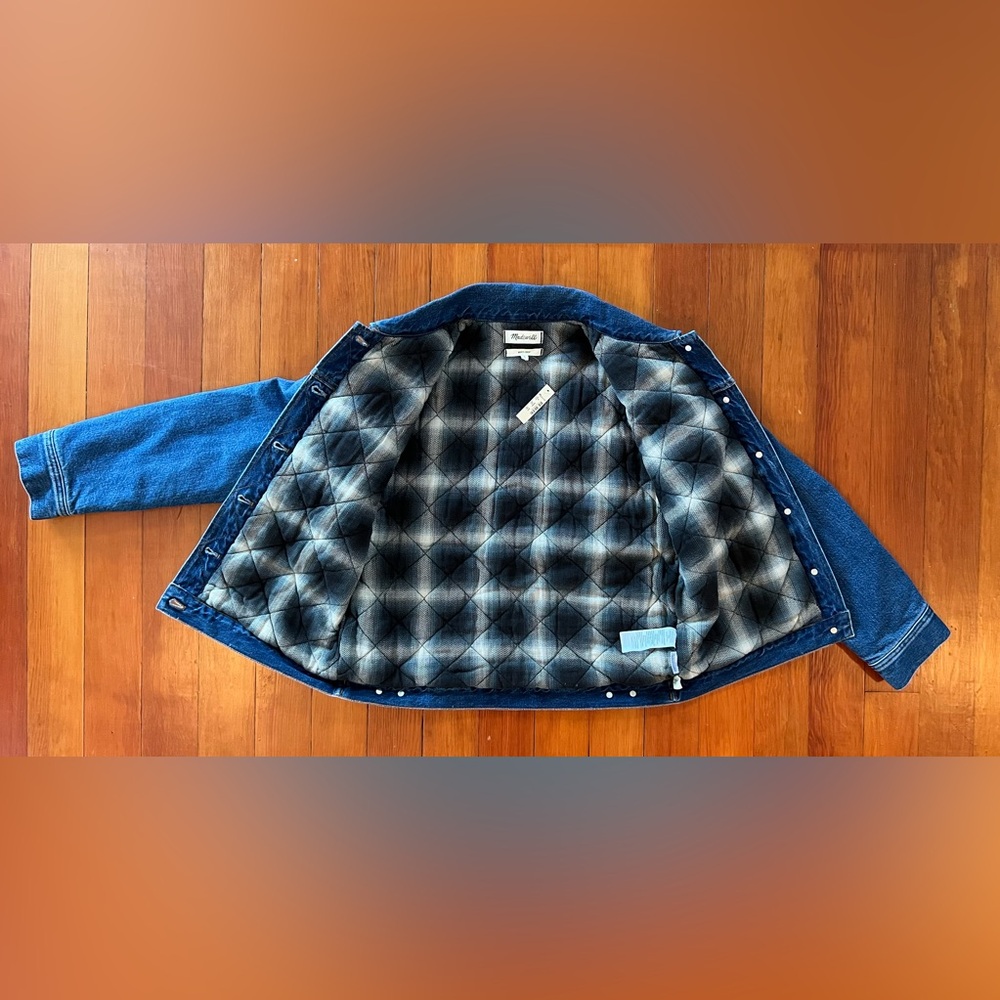 NWT Madewell The Boxy-Crop Jean Jacket: Quilted Lining Edition - Medium - Picture 3 of 9